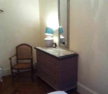 Saint-Vincent-de-Paul Bed & Breakfast | A Room In Paris