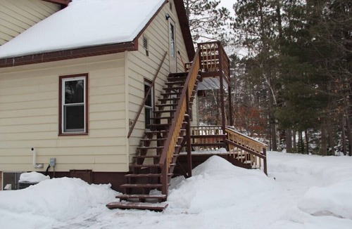 Minocqua Apartment | A Step Above - Stay On The Island - Minocqua