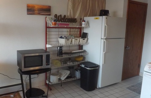 Kutzky Park Apartment | Across from St Marys hospital Covered By Faith 1