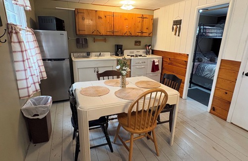 Puposky Cabin | Adorable 2-bedroom cabin North of Bemidji