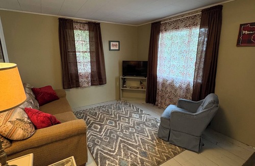 Puposky Cabin | Adorable 2-bedroom cabin North of Bemidji