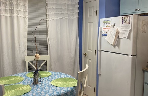 Rehoboth Beach House | Adorable 3 bedroom 2.5 Escape - bike to beach