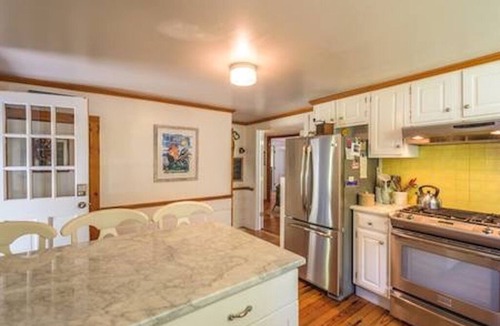 East Chop House | Adorable Oak Bluffs Cottage With Ac On East Chop