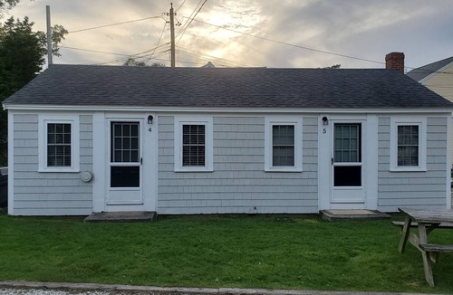 West Dennis Cottage | Adorable Unique Rental in West Dennis, MA Unit 4