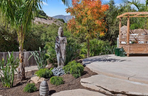 Summerland Condo | Adventure Awaits: Your Coastal Sanctuary