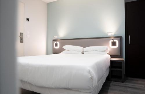 Issy-les-Moulineaux Hotel | Aero Hotel
