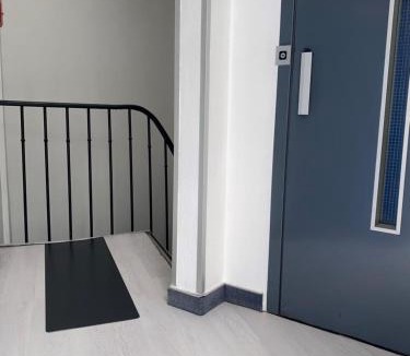 Issy-les-Moulineaux Hotel | Aero Hotel