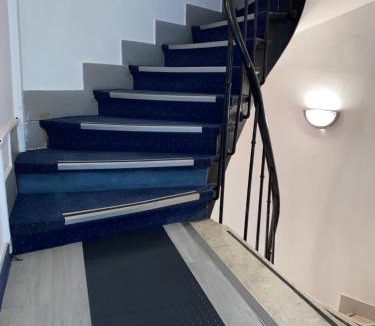 Issy-les-Moulineaux Hotel | Aero Hotel