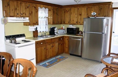 South Chatham House | AFFORDABLE AND COMFORTABLE. SHORT DRIVE TO NANTUCKET SOUND!