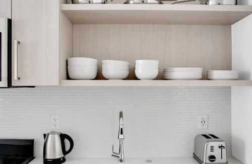 Forest Hills - Woodbourne Apartment | Airy Jamaica Plain Studio w/ Gym & W/D, near Orange Line, by Blueground