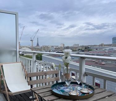 Issy-les-Moulineaux Bed & Breakfast | Albar Rooftop Eiffel Paris Porte de Versailles