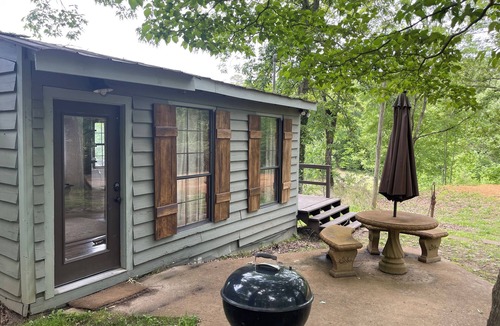 Pope Cabin | Alice Moseley's Plum Point Retreat @ Enid Lake
