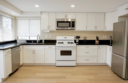 Temecula House | Allura Encantado Best Location in Wine Country