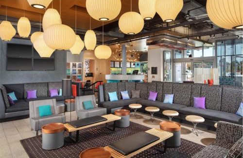 Linthicum Heights Hotel | Aloft by Marriott BWI Baltimore Washington International Airport