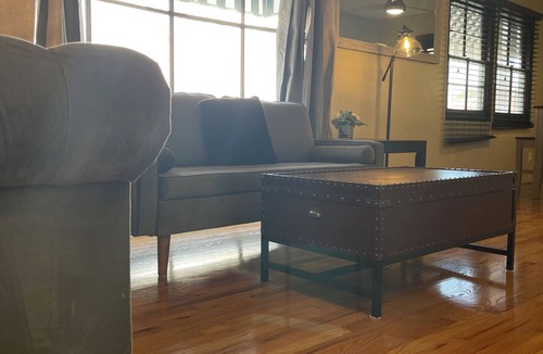 East Village Apartment | Amazing apartment that's 6 blocks from Beach
