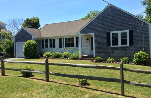 Dennis House | Amazing location, 3 minutes to beautiful, family friendly Corporation Beach!