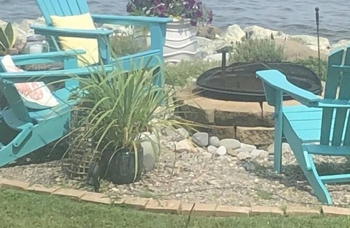 Chesapeake Beach House | AMAZING WATERFRONT DESTINATION FOR ROMANTIC AND FAMILY VACATIONS.
