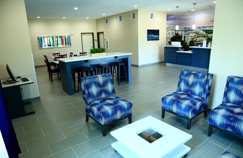Prairieville Hotel | Americas Best Value Inn & Suites-Prairieville