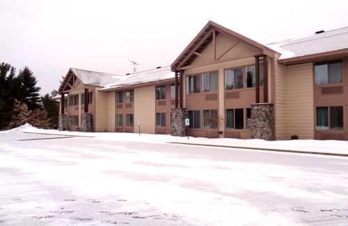 Black River Falls Hotel | AmericInn by Wyndham Black River Falls I-94 on Atv Trail