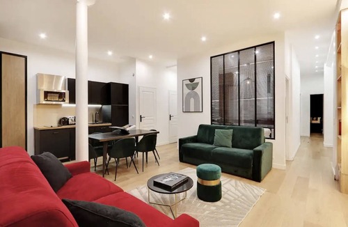 Pigalle Apartment | An Amazing 3BR/3BA in Montmartre/Sacré Coeur