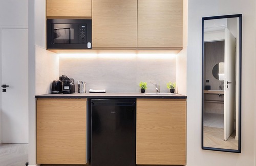 Billancourt–Rives de Seine Apartment | Apartment-Wet room-City view