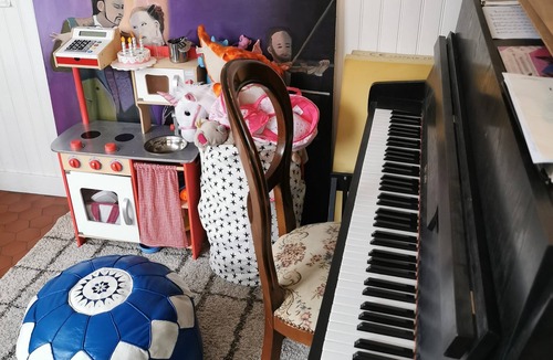 Montreuil Apartment | Apartment in pretty cottage