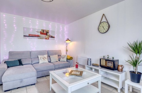 Goussainville Apartment | Apartment Le Thillay, 3 bedrooms, 6 persons