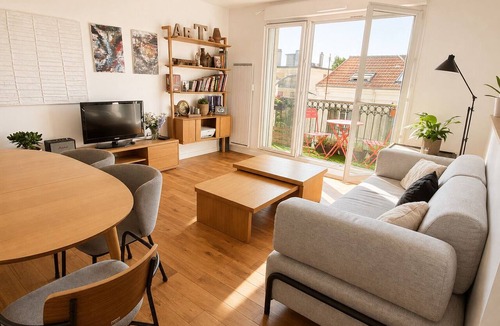 Les Viselets Apartment | Apartment Listings - Near Paris, Bois de Vincennes, the banks of the Marne, and Disneyland