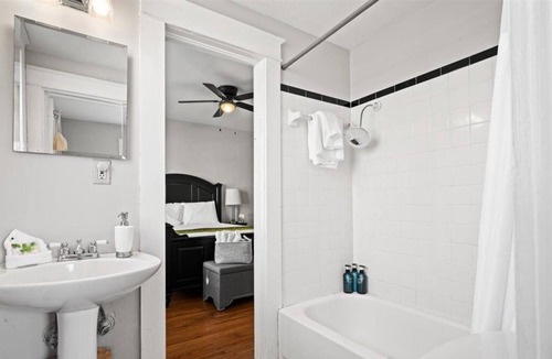 Hannon Park Condo | APD | Lillie's Pad 🌺 2bed ask me abt our specials!