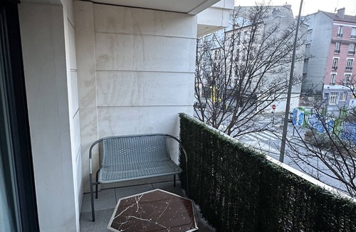 Les Puces de Saint-Ouen Apartment | Appartement Idéal Pour les Familles, Proche de Paris et des Futurs JO !