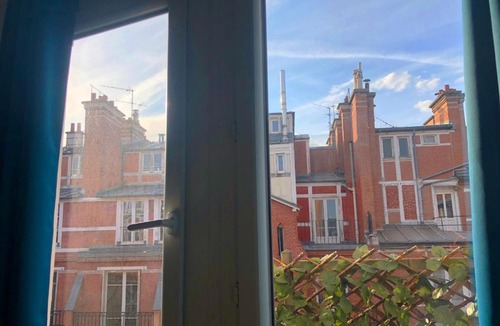 Quartier de la Plaine-de-Monceaux Apartment | Appartement 17m2 près des Champs-Élysées