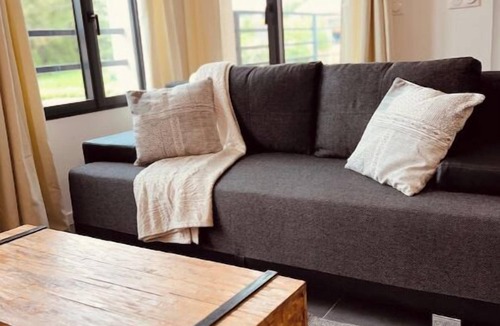 Luzarches Apartment | Appartement Cosy, Paris JO 2024, Parc Astérix, 104
