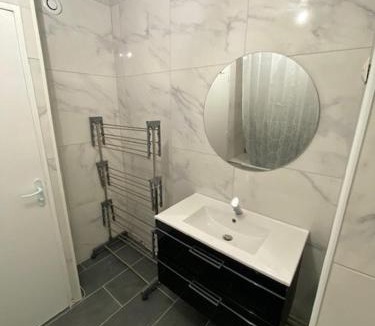 Les Ulis Apartment | Appartement cosy rénové - 20 min de Paris