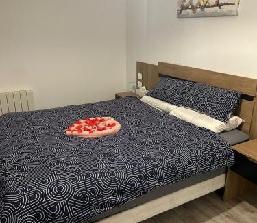 Fosses Apartment | Appartement cozy et confort avec JACUZZI proche CDG Parc Astérix Chantilly Paris