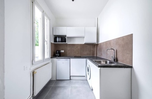 Issy-les-Moulineaux Apartment | Appartement Cosy aux Portes de Paris