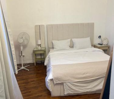 Montreuil Apartment | Appartement