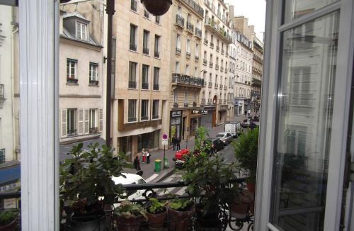 Quartier de Rochechouart Apartment | Appartement Opéra Paris