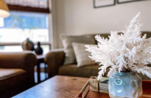 Lutsen House | Aspen Cottage Ski In Ski Out 1BR at Lutsen Mtn