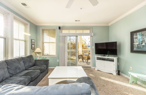 Sunset Island House | August Discounts and Short Stays Sunset Island 4 Fountain Drive East, Unit 3A