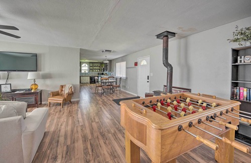 North Fork House | Authentic Escape at the Exact Center of CA!