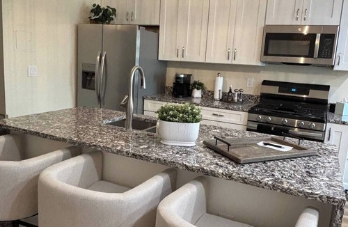 Brookland Condo | #AzureNights - Posh 1 BR suite with patio oasis