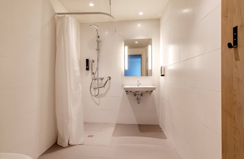 Faubourg de Bethune Hotel | B&B HOTEL Lille Lillenium Eurasanté