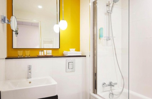 Batignolles Hotel | B&B HOTEL Paris 17 Batignolles