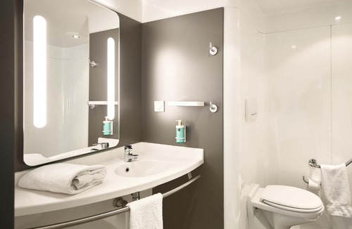 Roissy-en-France Hotel | B&B HOTEL Paris Grand Roissy CDG Aéroport 4 étoiles