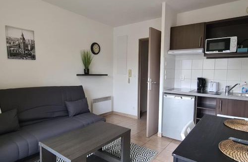 Montevrain Apartment | B210 Appartement DisneyLand Paris Parking et wifi