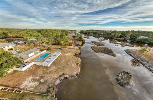 St. Martin House | Back Bay Biloxi Bayou, Private Pool and Movie Room!