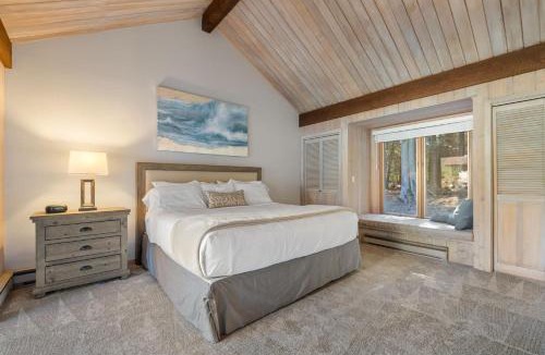 Baileys Harbor House | Baileys Harbor Lakefront Abode by Simple Life Rentals
