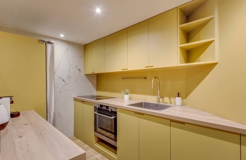 14th Arrondissement Apartment | Basement studio- Montparnasse Station