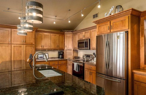 Sturgeon Bay House | Bay Cliff Cottage Retreat | A Southern Door County Retreat