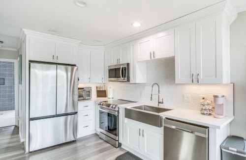 Shoreline Park House | Bay St Louis Home w/Private Dock + Kayaks!